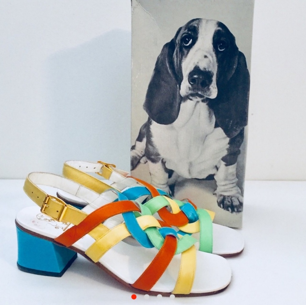 Vintage 60s Hush Puppies Rainbow Sandals 🌈